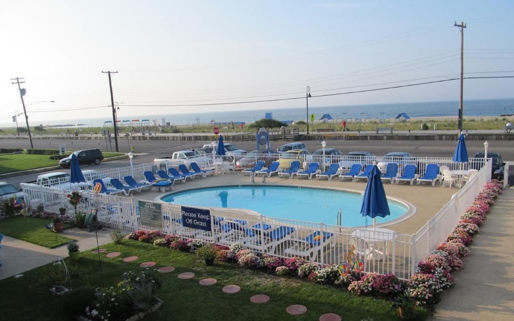 Colton Court Motor Inn Cape May Buitenkant foto